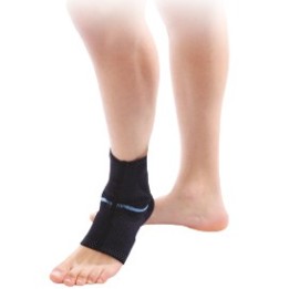 Chevillère ligamentaire à protection malléolaire
